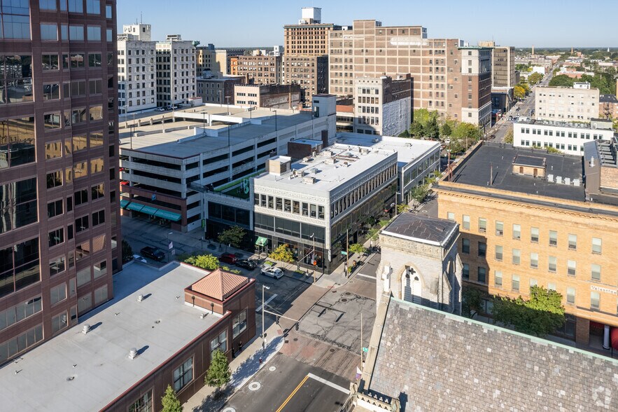More Photos Of 401 Adams St, Toledo Office For Sale