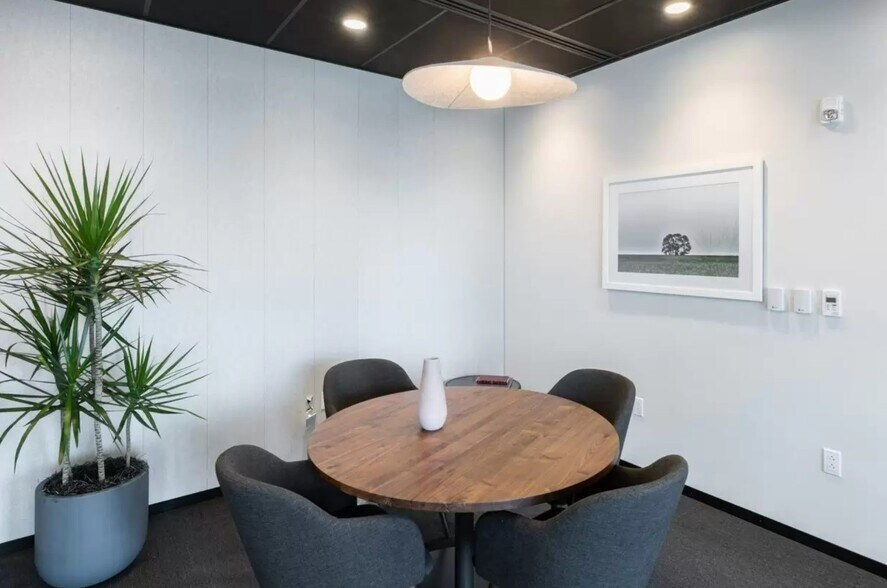 More Photos Of 909 Rose Ave, North Bethesda Coworking Space