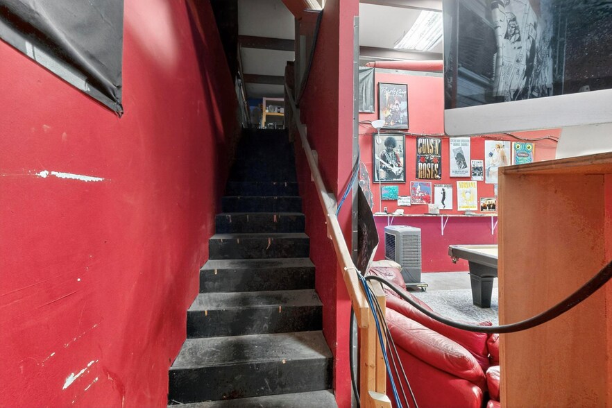 More Photos Of 7901 Ranchitos Loop NE, Albuquerque Service For Sale