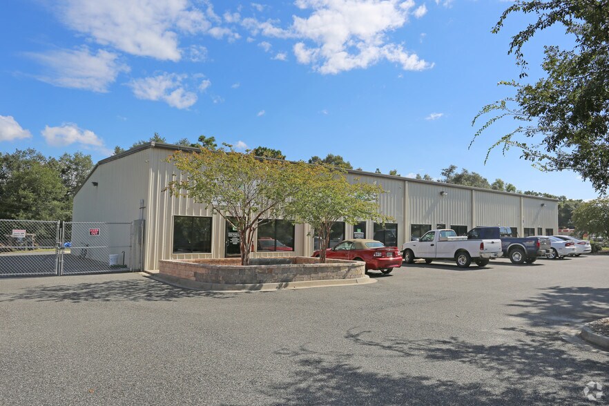 Primary Photo Of 85107 Commercial Park Dr, Yulee Warehouse For Lease