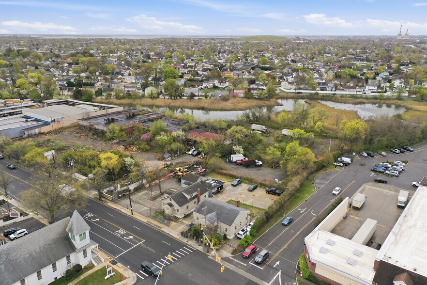More Photos Of 433 Atlantic Ave, Oceanside Apartments For Sale