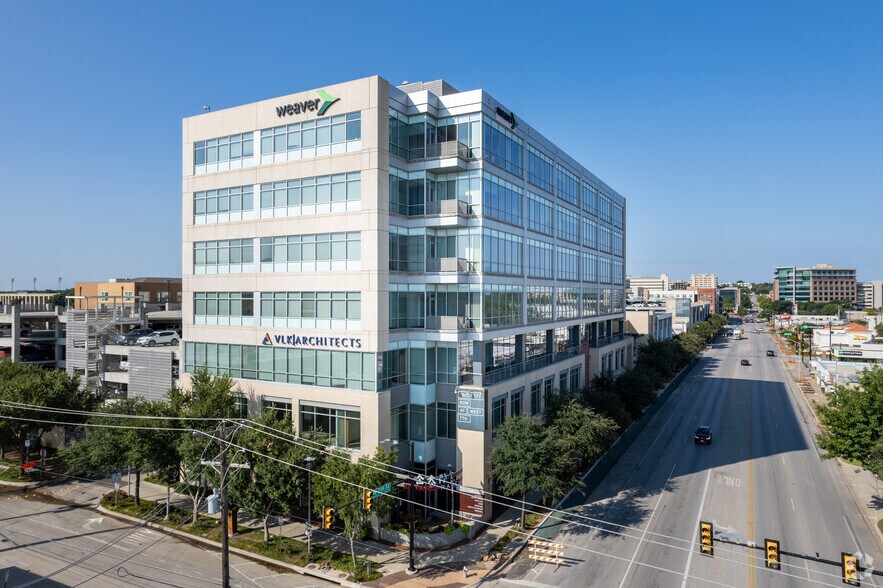 Primary Photo Of 2821 W 7th St, Fort Worth Office For Lease