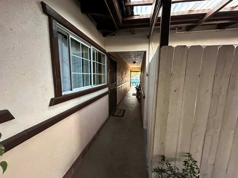 More Photos Of 938 S Gilbuck Dr, Anaheim Apartments For Sale