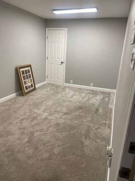 More Photos Of 7303 Blanco Rd, San Antonio Office For Lease