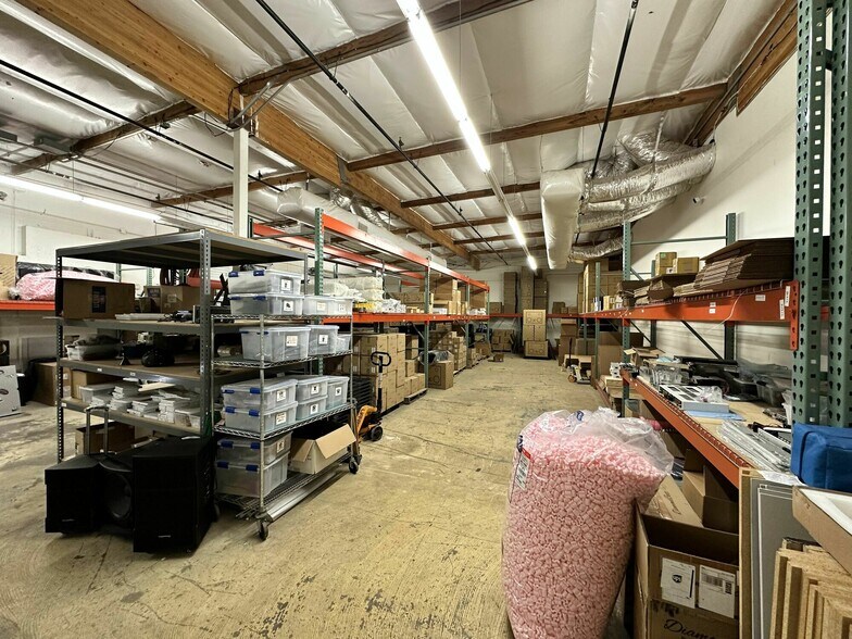 More Photos Of 1548 N Tech Blvd, Gilbert Manufacturing For Lease