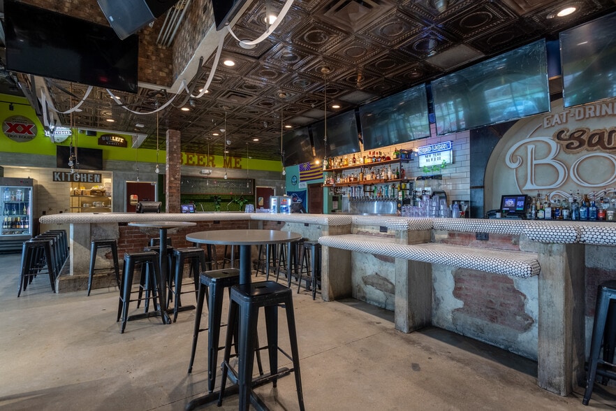 More Photos Of 7280 UTSA Blvd, San Antonio Freestanding For Lease