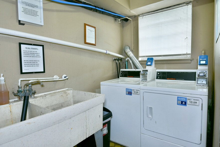 More Photos Of 203-205 Churchill Hubbard Rd, Youngstown Apartments For Sale