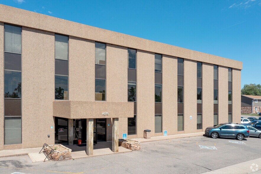 More Photos Of 1075 S Yukon St, Denver Office For Lease