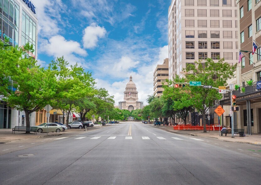 More Photos Of 805 N Congress Ave, Austin Storefront Retail Residential For Sale