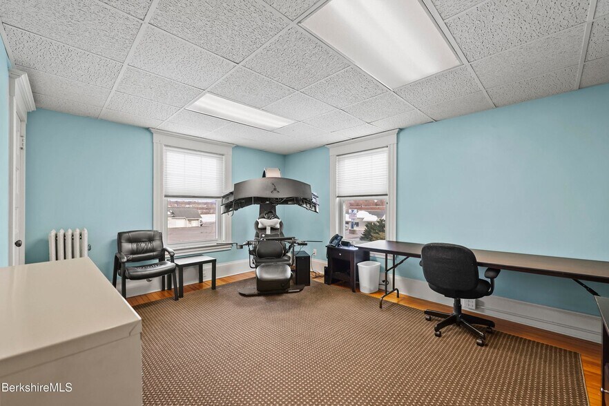 More Photos Of 92 Elm St, Pittsfield Office For Sale