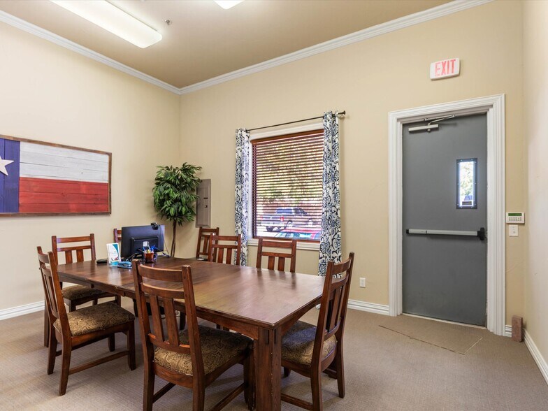 More Photos Of 1141 Keller Pky, Keller Medical For Lease