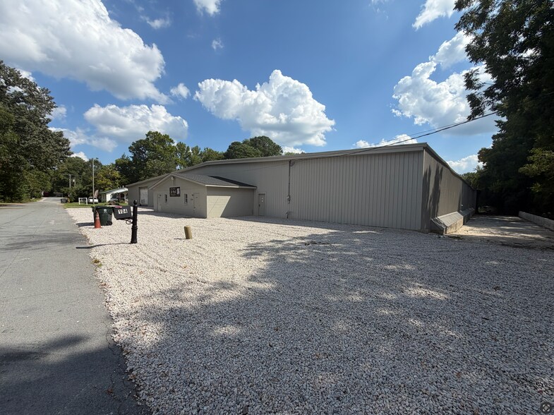 Primary Photo Of 104 E 2nd St, Wendell Warehouse For Lease