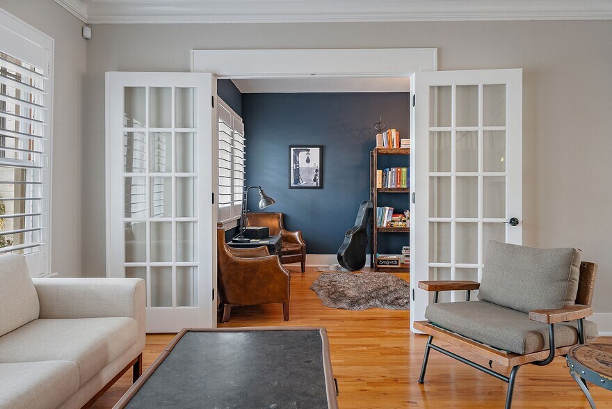 More Photos Of 2632 Central Ave, Saint Petersburg Office Residential For Sale