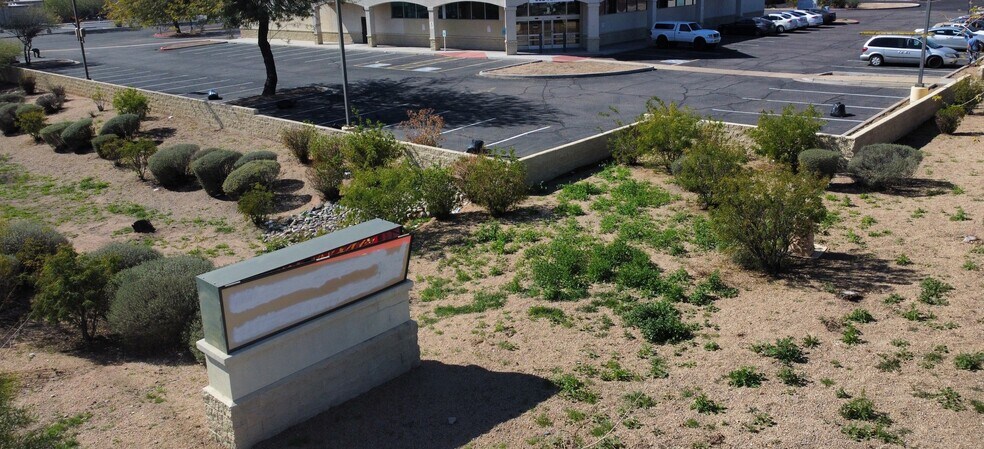 More Photos Of 6739 W Cactus Rd, Peoria Storefront Retail Office For Lease