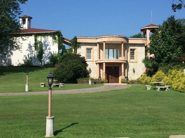 More Photos Of 2982 Harvey Bowden Rd, Paris Winery Vineyard For Sale