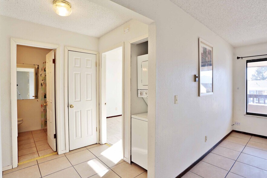 More Photos Of 935 Hathaway Dr, Colorado Springs Apartments For Sale