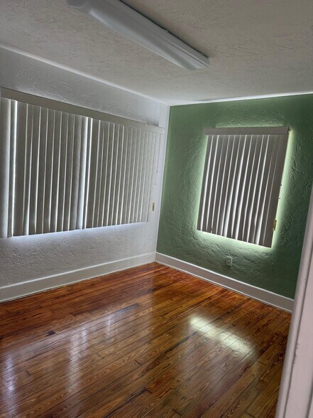 More Photos Of 1812 W 1st St, Sanford Office For Lease
