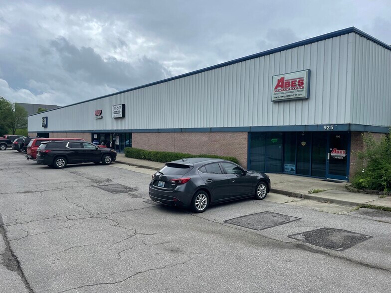 More Photos Of 9250 Brookfield Ct, Florence Light Distribution For Lease