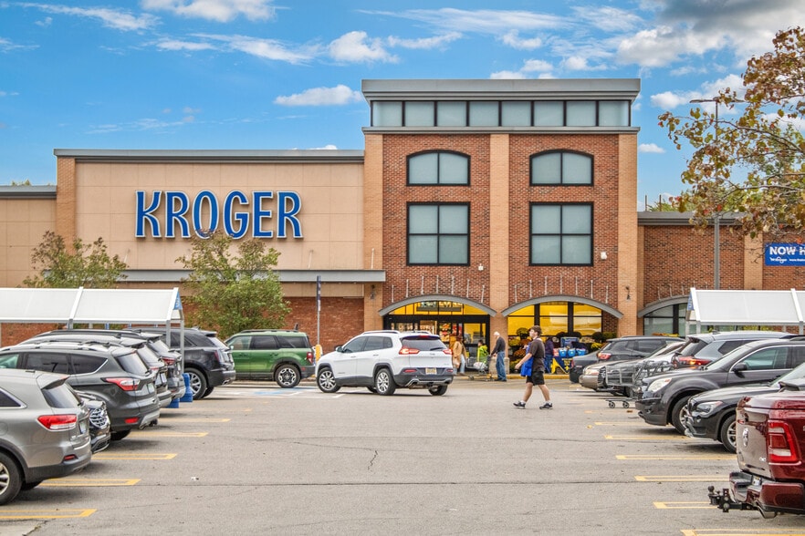 Primary Photo Of 30949-30997 5 Mile Rd, Livonia Storefront For Lease
