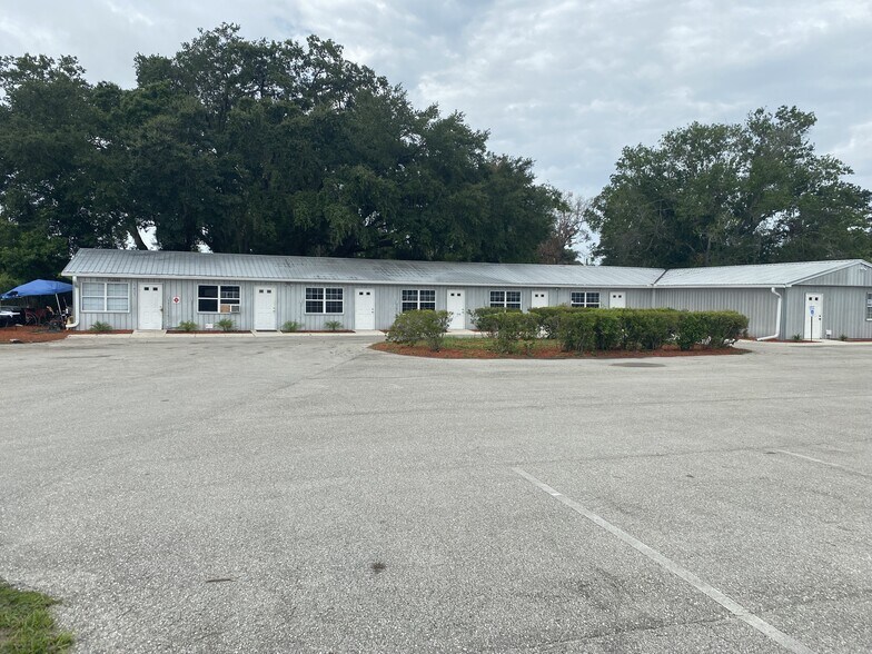 More Photos Of 1401 SW Martin Luther King Jr St, Arcadia General Retail For Lease