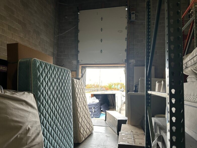 More Photos Of 107 Caroline St, Bloomington Warehouse For Lease