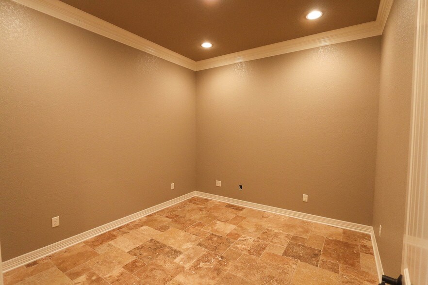 More Photos Of 15488 Fm 2493, Tyler Medical For Lease
