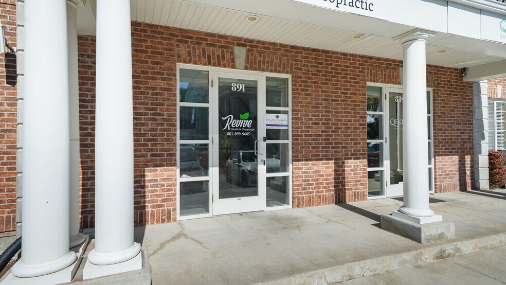 More Photos Of 891 W Baxter Dr, South Jordan Office For Sale