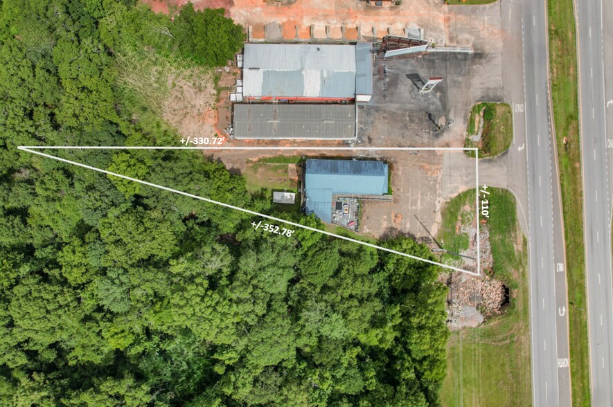 More Photos Of 2563 Ross Clark Cir, Dothan Sports And Entertainment For Sale