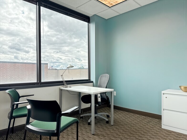 More Photos Of 1622-1650 W End Blvd, Saint Louis Park Coworking Space