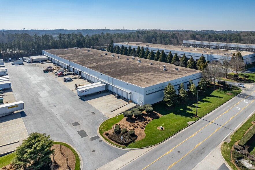 More Photos Of 610 Airport South Pky, Atlanta Industrial For Sale