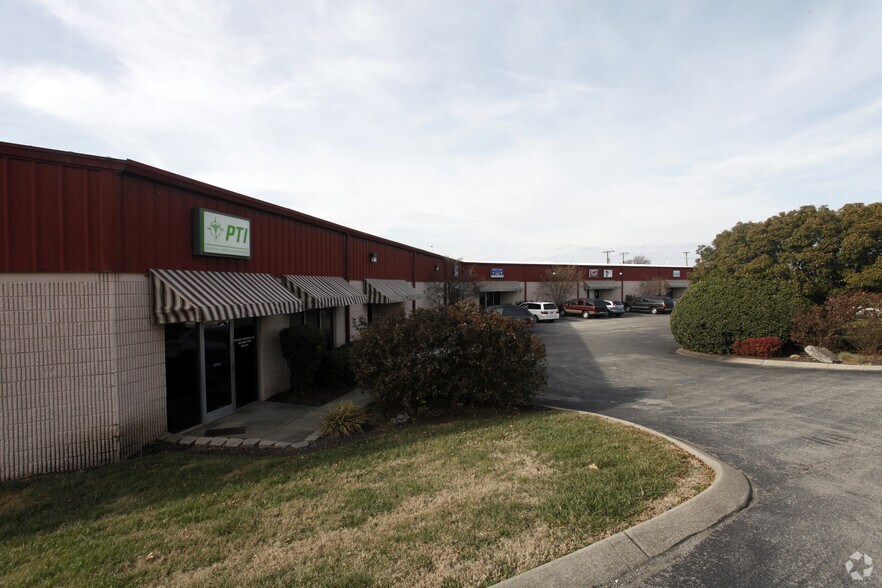 More Photos Of 2969 Armory Dr, Nashville Light Distribution For Lease