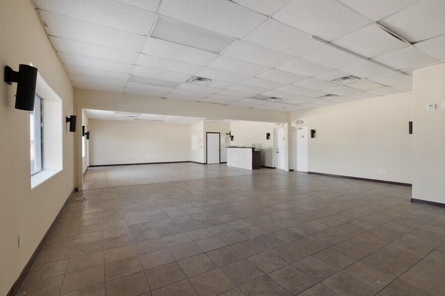 More Photos Of 302 E Business 83, San Juan Storefront Retail Office For Lease