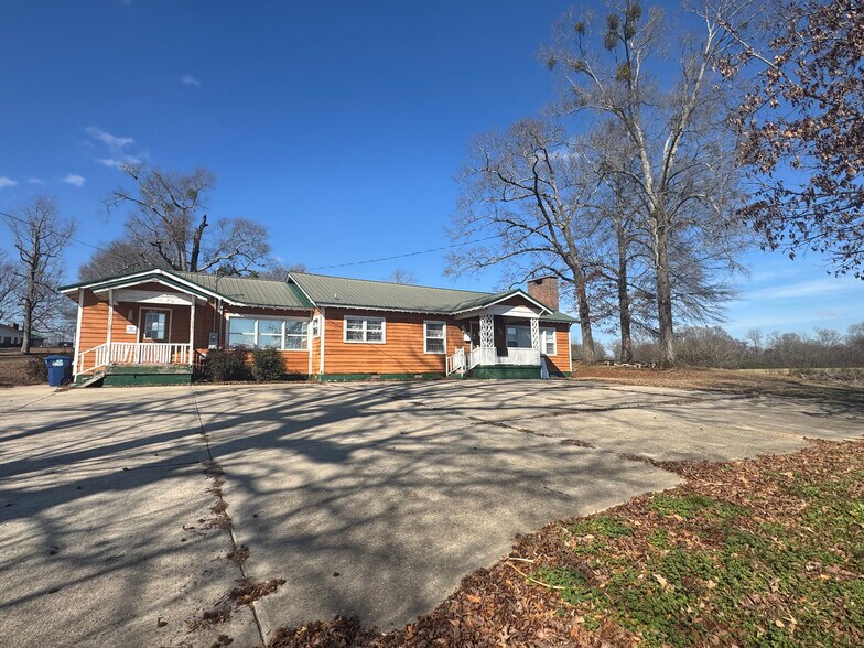 More Photos Of 8385 AL Highway 144, Alexandria Office Residential For Sale