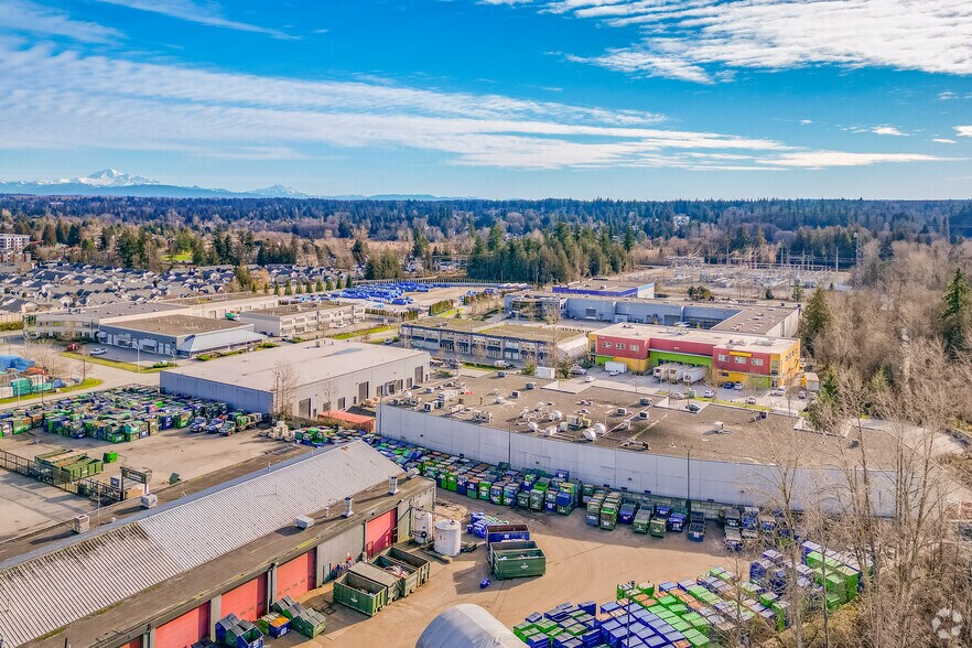 More Photos Of 19510 55th Ave, Surrey Warehouse For Lease