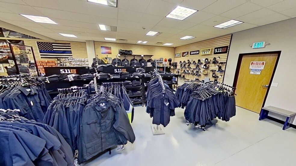 More Photos Of 3763 Imperial St, Frederick Showroom For Sale