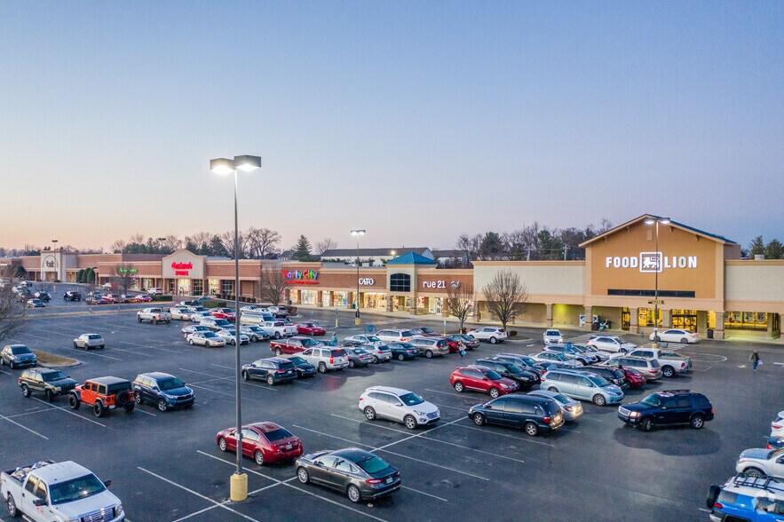 More Photos Of 377 W Jackson St, Cookeville Unknown For Lease