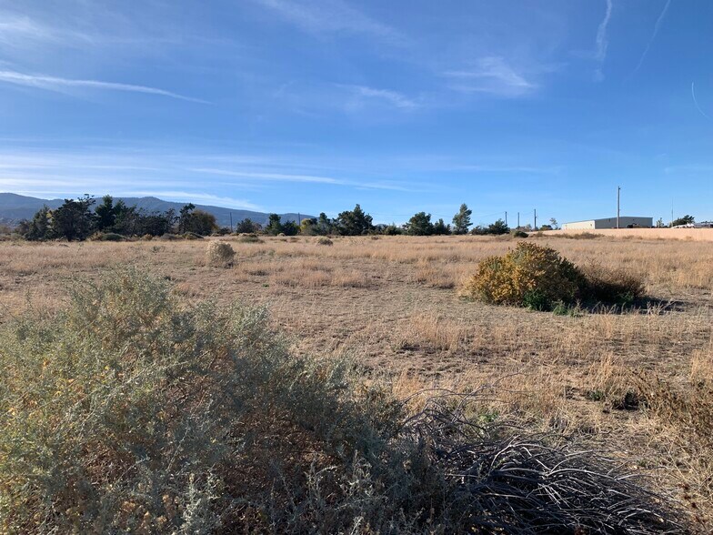 More Photos Of 9596 Johnson Rd, Phelan Land For Sale