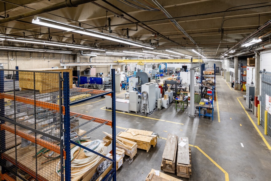 More Photos Of 8805 South Blvd, Charlotte Industrial For Sale