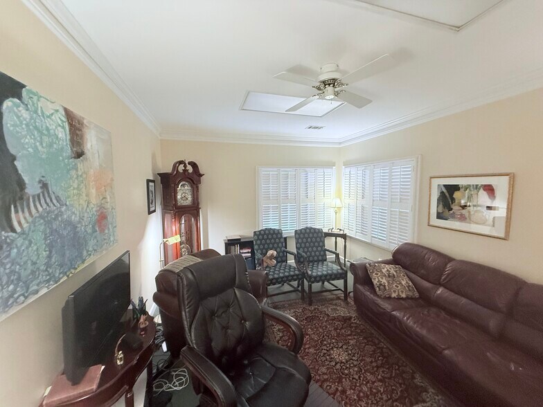 More Photos Of 500 Sun Valley Dr, Roswell Office For Sale