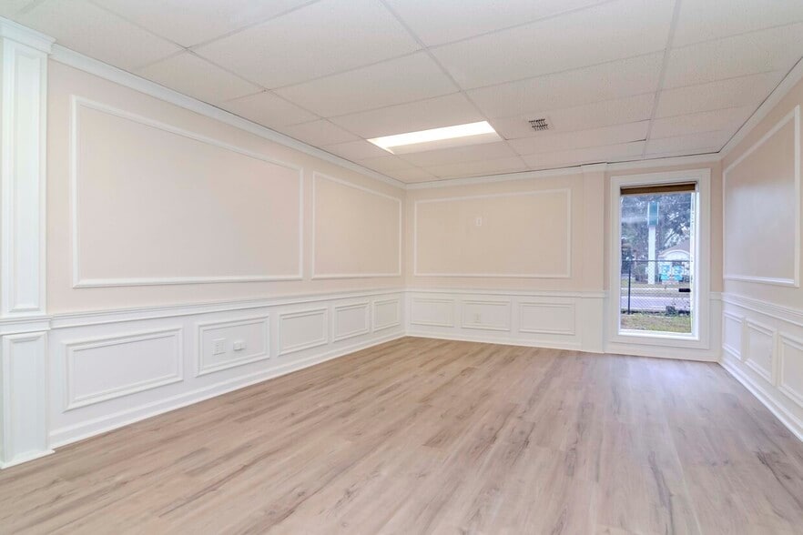 More Photos Of 3205 W Waters Ave, Tampa Medical For Sale