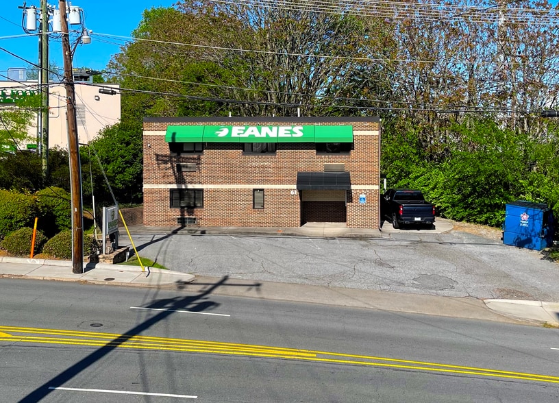 More Photos Of 61 Miller St, Winston-Salem Storefront Retail Office For Lease