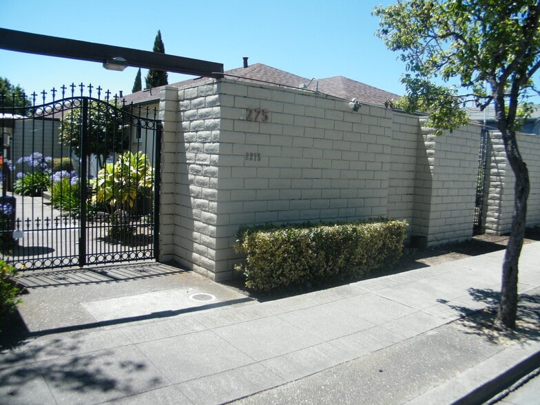 More Photos Of 2275 Washington Ave, San Leandro Medical For Sale