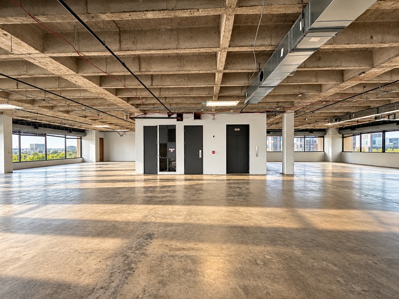 More Photos Of 425 Soledad St, San Antonio Loft Creative Space For Sale