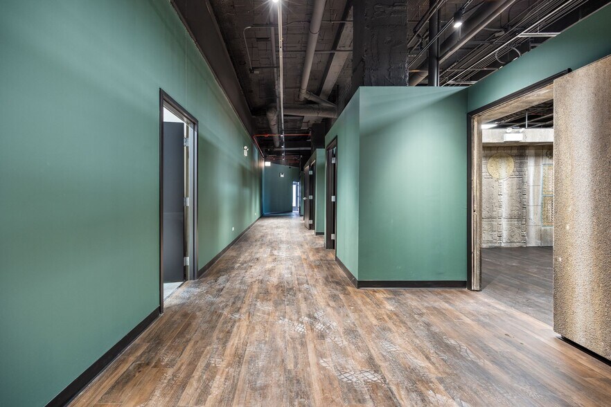 More Photos Of 59 E Van Buren St, Chicago Apartments For Lease