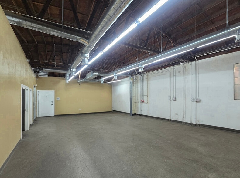 More Photos Of 2231 Long Beach Ave, Los Angeles Service For Sale