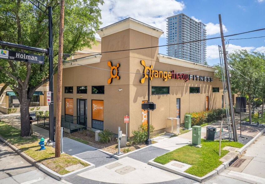 More Photos Of 3415 Louisiana St, Houston Storefront For Lease