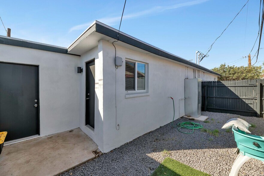 More Photos Of 312 E Kinderman Dr, Avondale Apartments For Sale