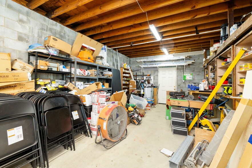 More Photos Of 728 N Main St, Emporia Auto Repair For Sale