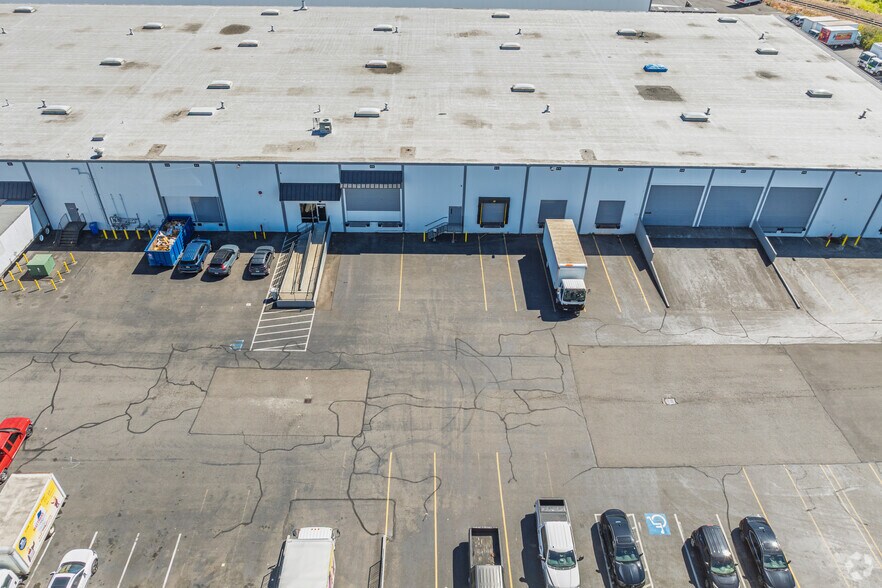 More Photos Of 7817 S 210th St, Kent Warehouse For Lease
