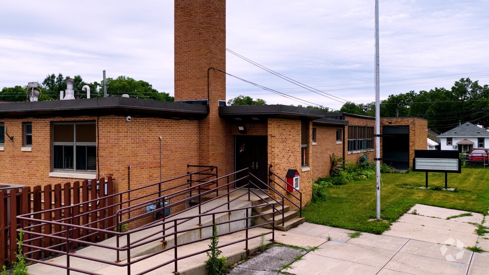 Primary Photo Of 613 Mulberry St, Yankton Schools For Sale